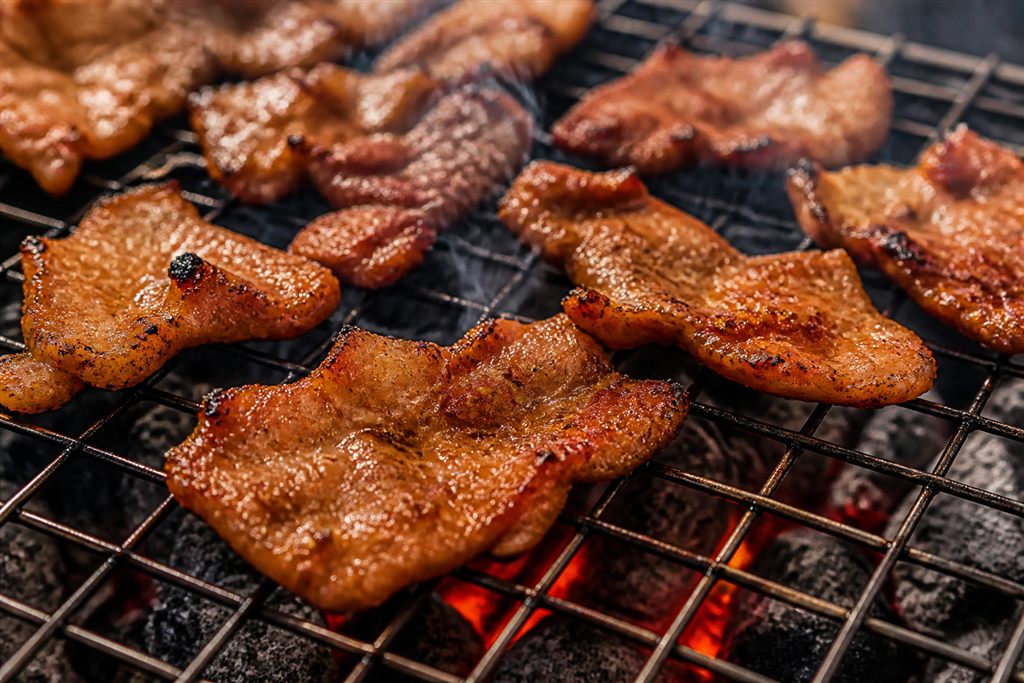 Đồ nướng than phong cách bình dân