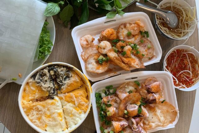 Bánh tráng trộn – món ăn vặt hot nhất Sài Gòn